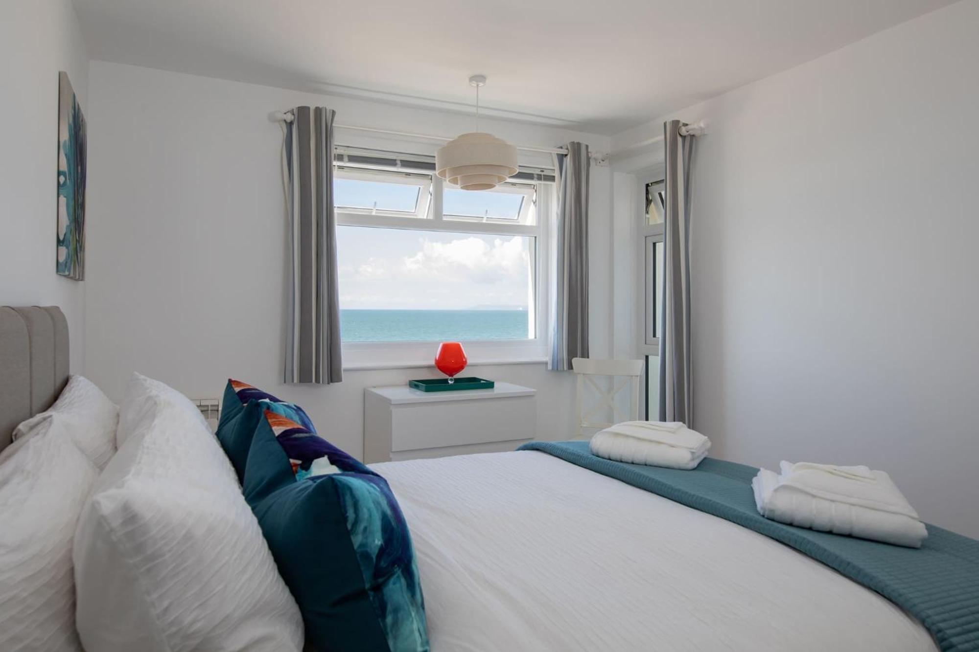 High-End Beachfront Getaway Sea View King Bed East Wittering Exterior foto